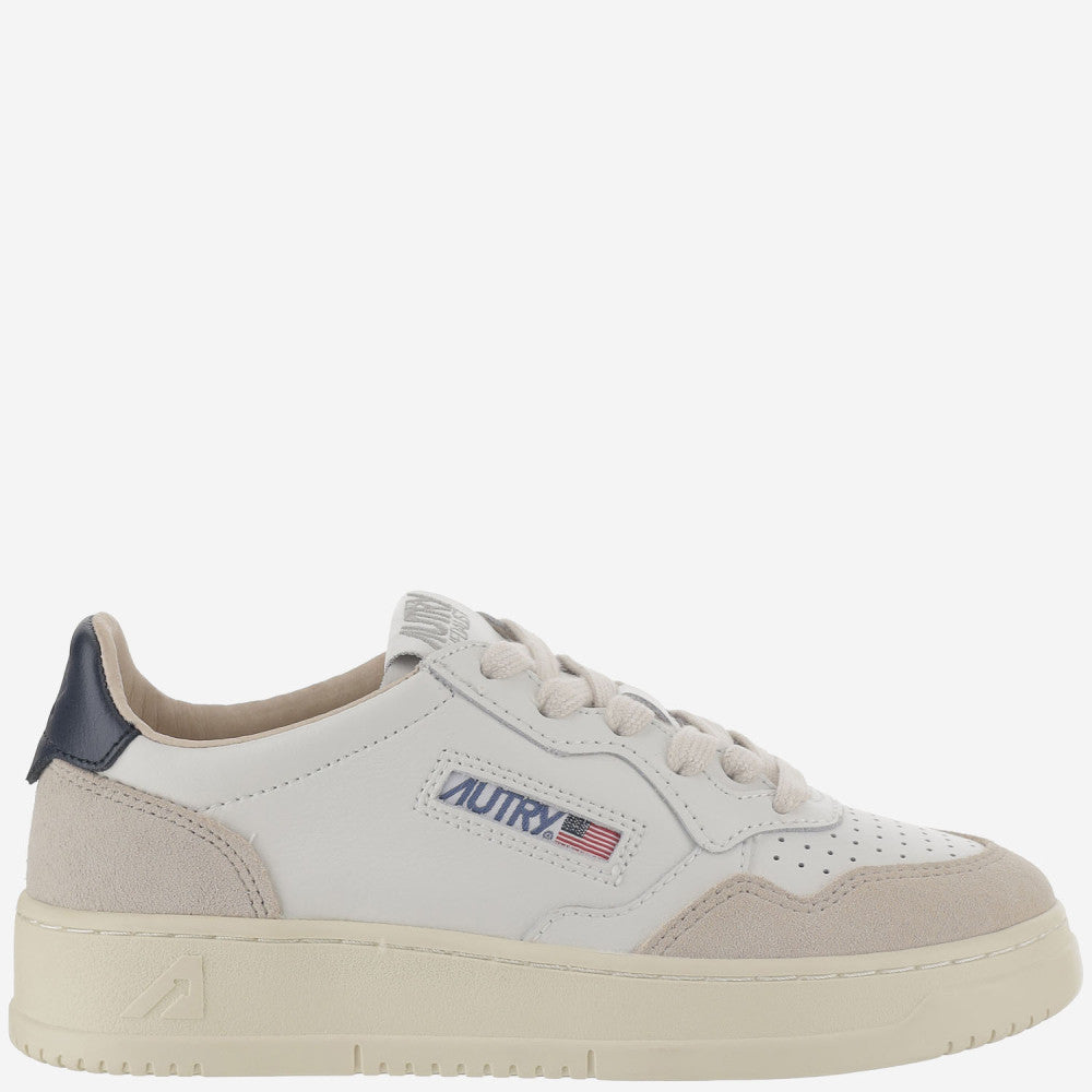 White Logo Sneakers 1