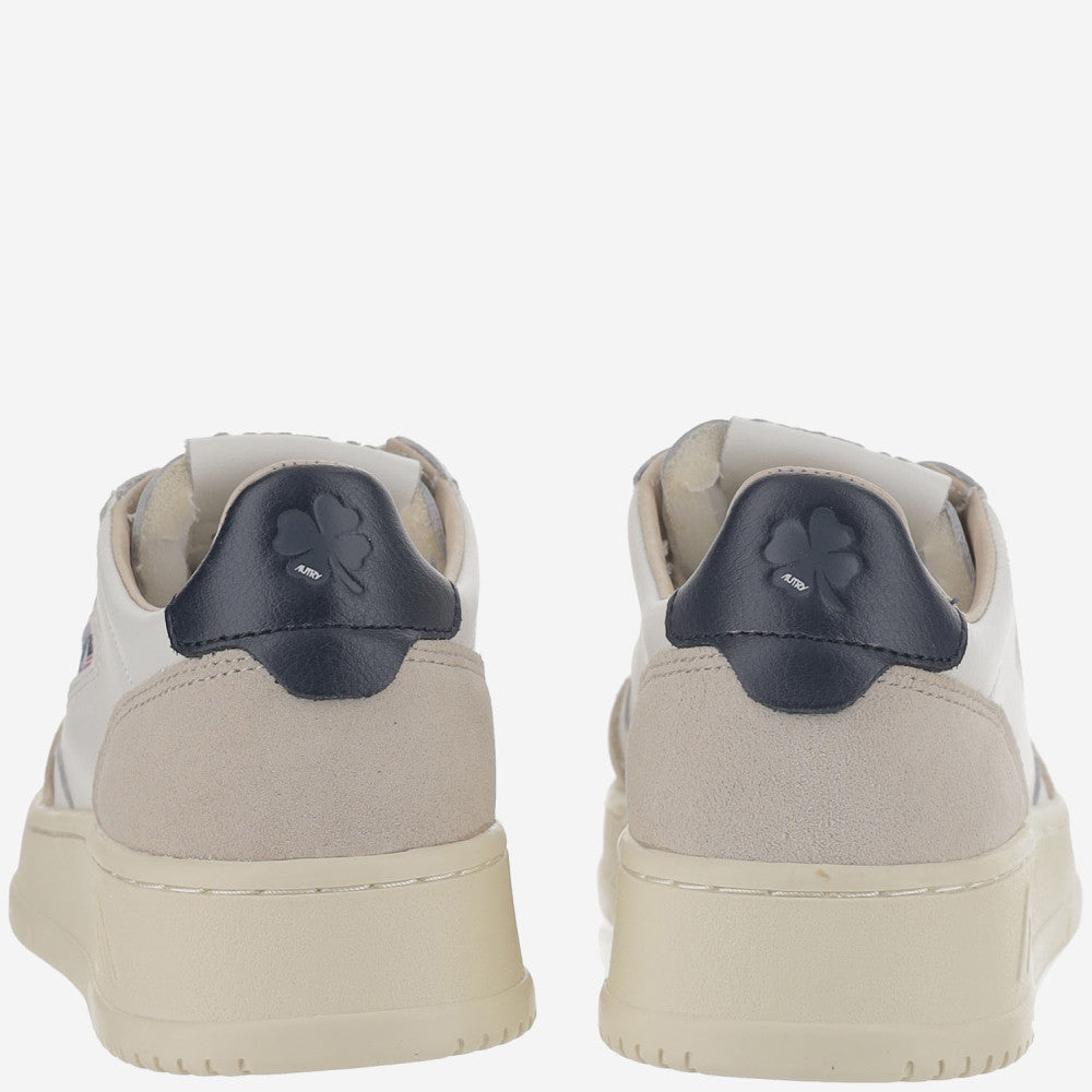 White Logo Sneakers 3