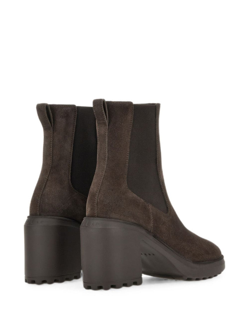 Brown Chelsea Boots 2