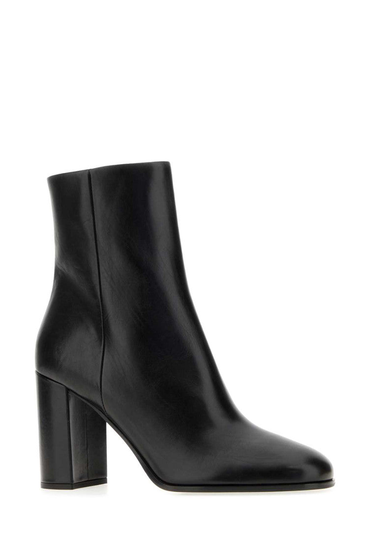 Black Leather Boots 2