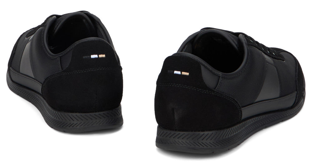 Black Low-top Sneakers 4