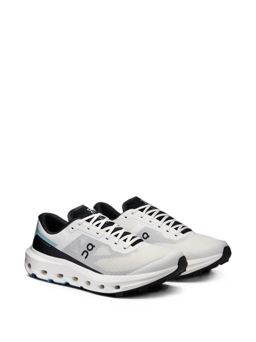 White Cloudvista 3 sneakers 2