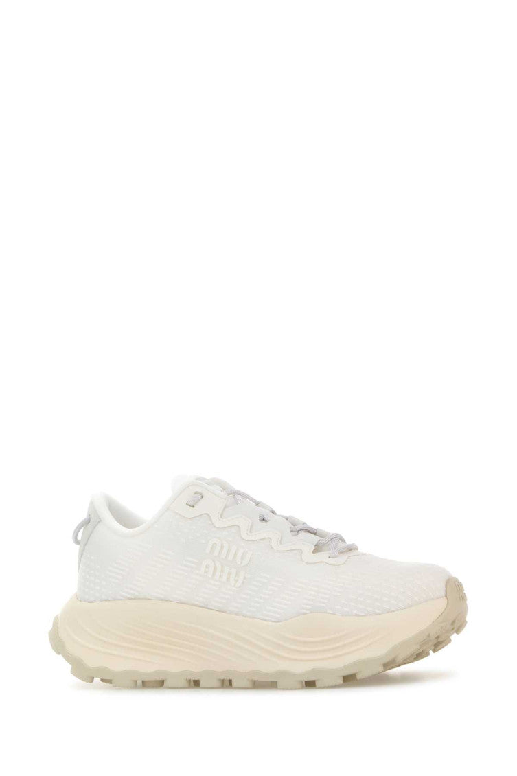 White Logo Sneakers 2