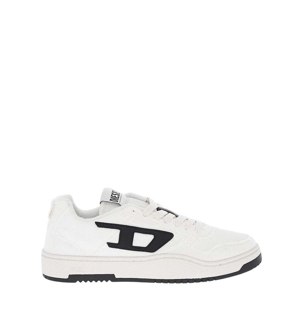 White Logo Sneakers 1