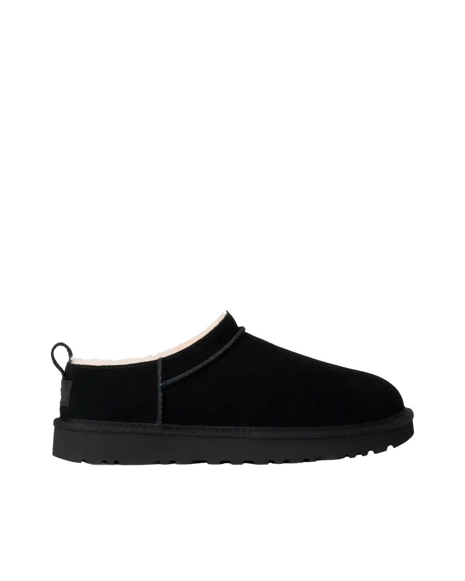 Black Solid Classic Boot. 1