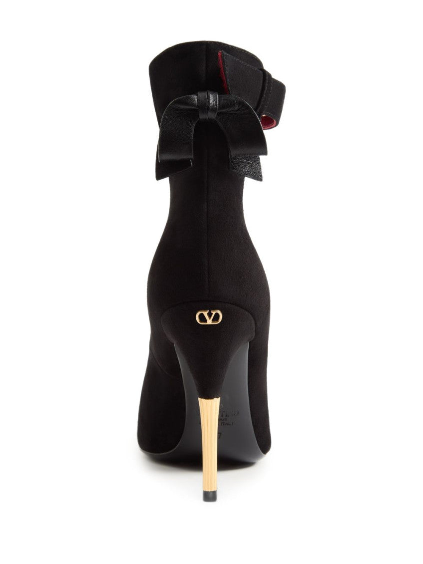Black Fatale Pumps 3