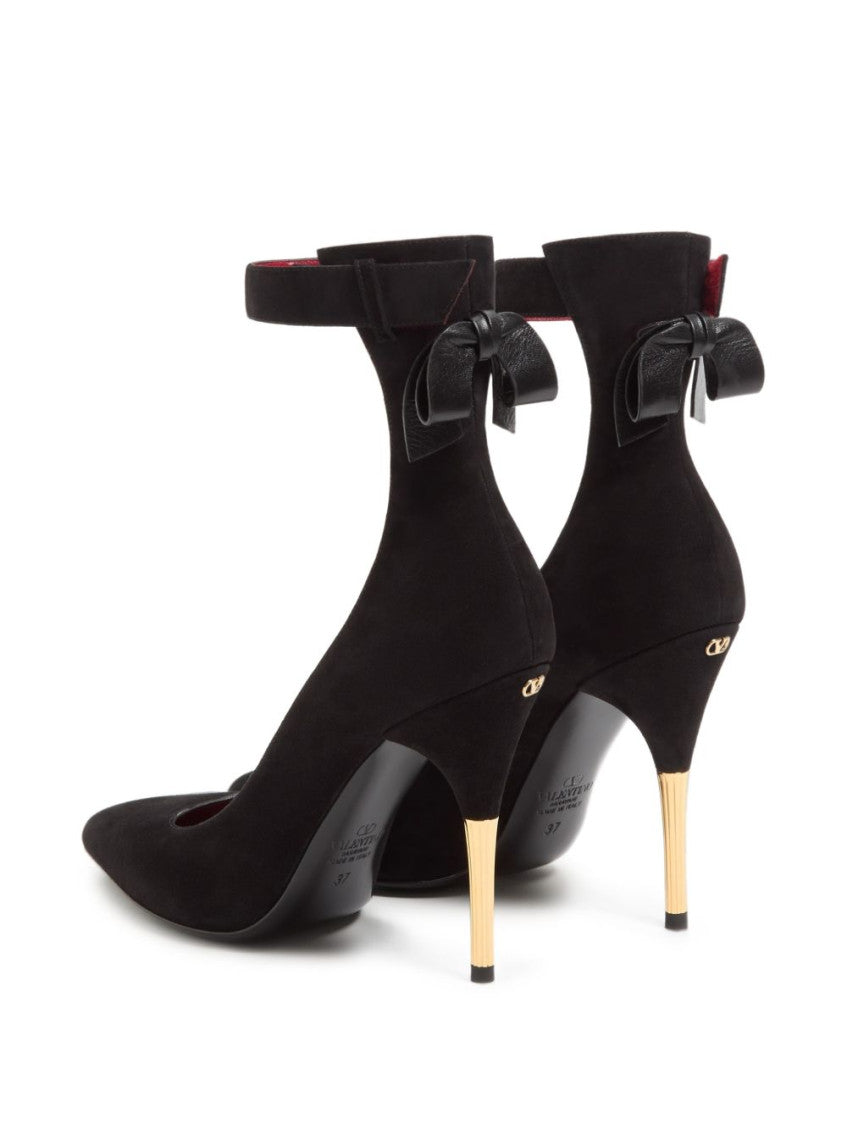 Black Fatale Pumps 4