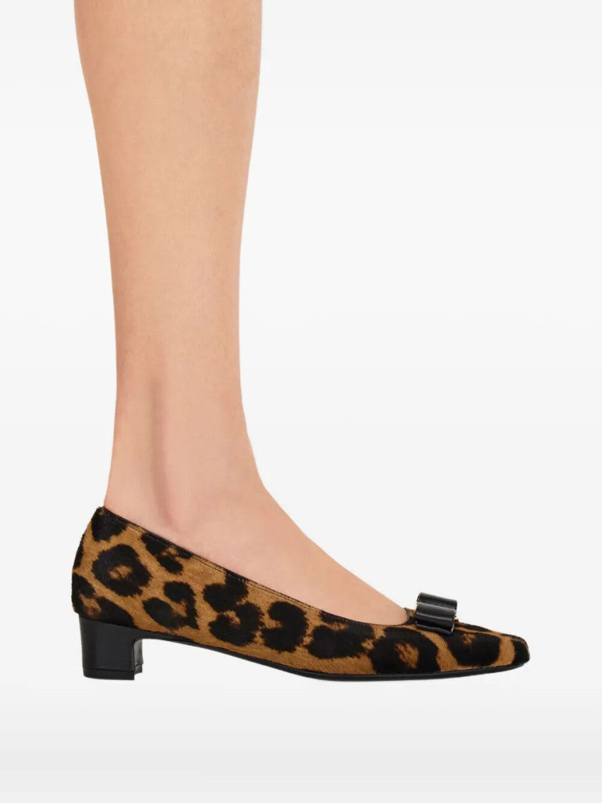 Leopard Print Slip On Pumps 2