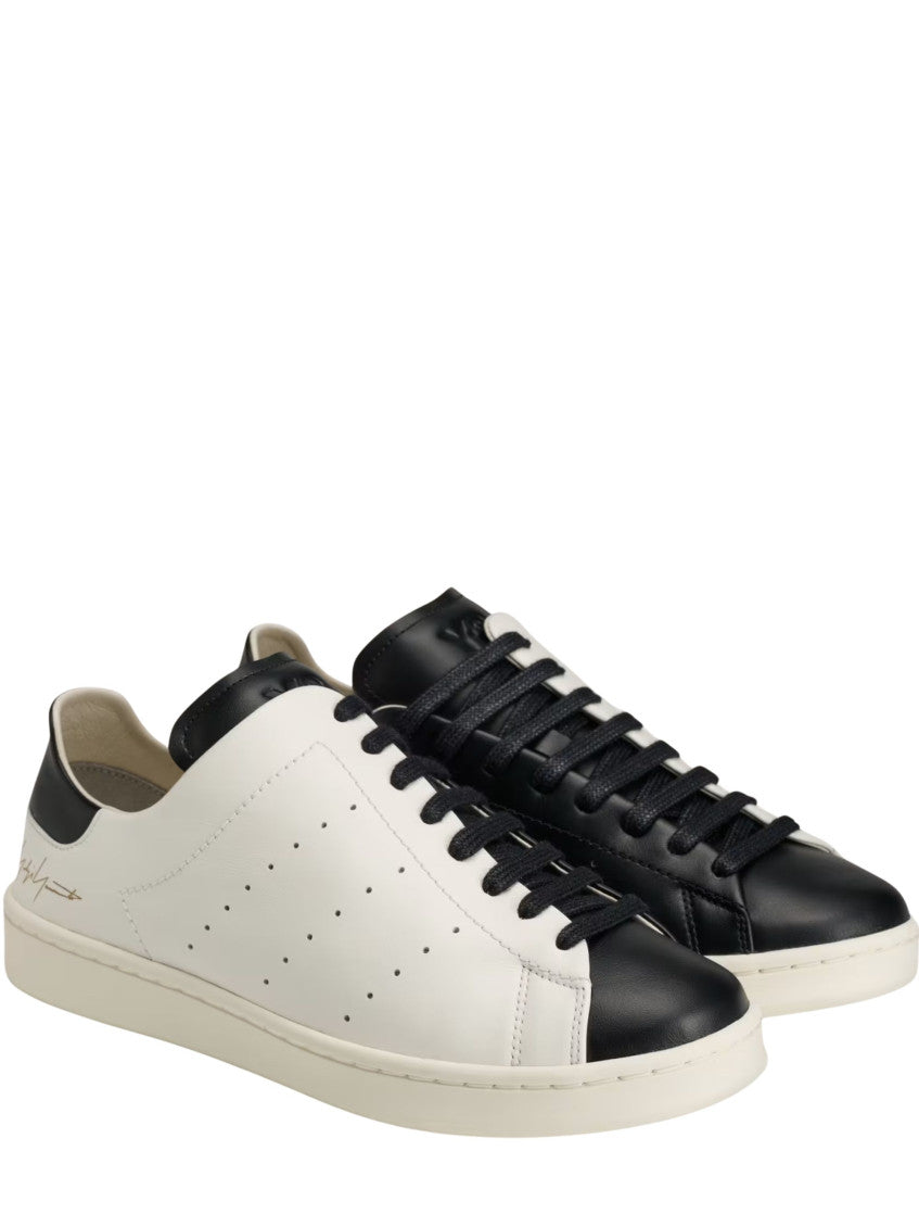 White Low-Top Sneakers 2