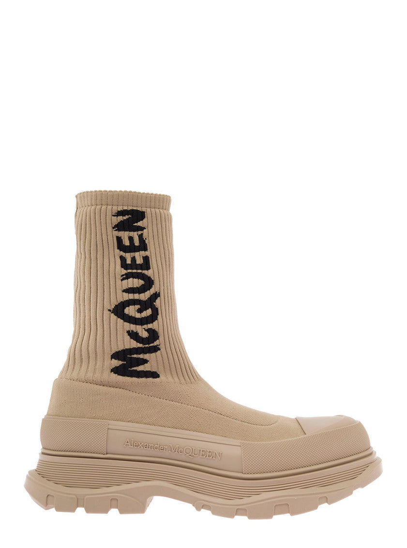 Beige Round Toe Sneakers 1