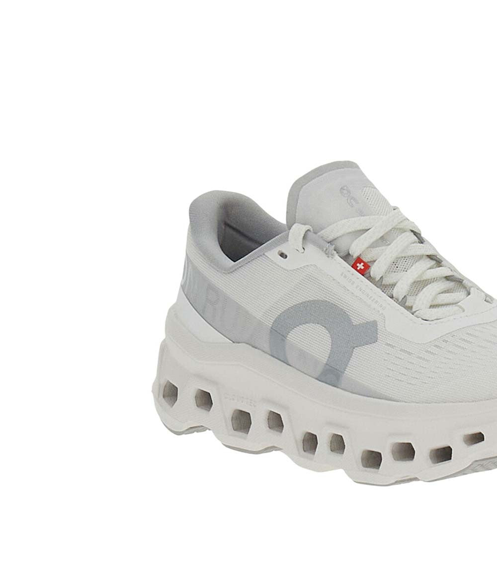 White Round toe Sneakers 2