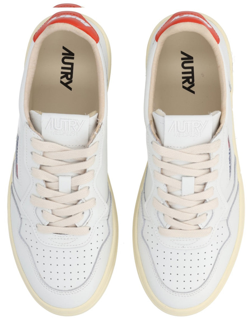 White Logo Sneakers 3