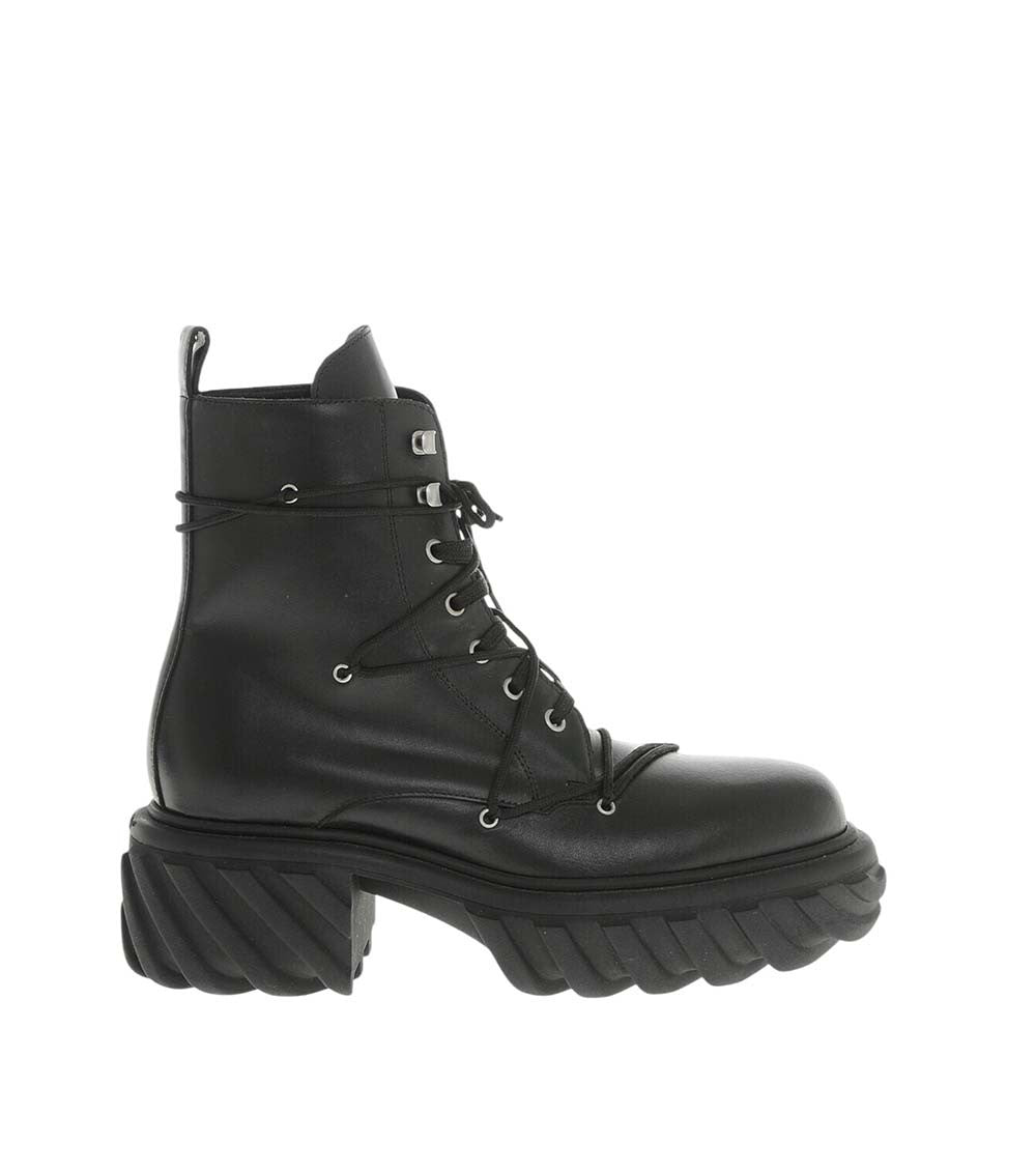 Black Solid Tractor Boots 1