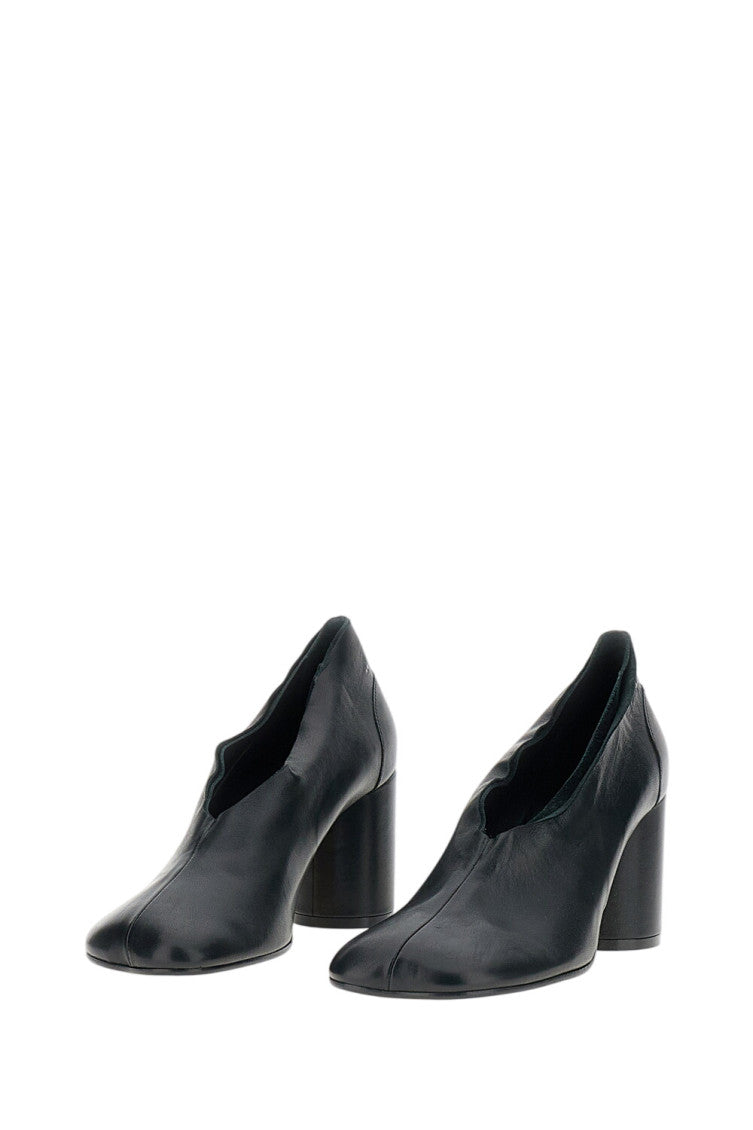 Black Solid Pumps 2