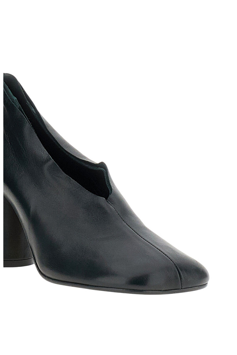 Black Solid Pumps 4