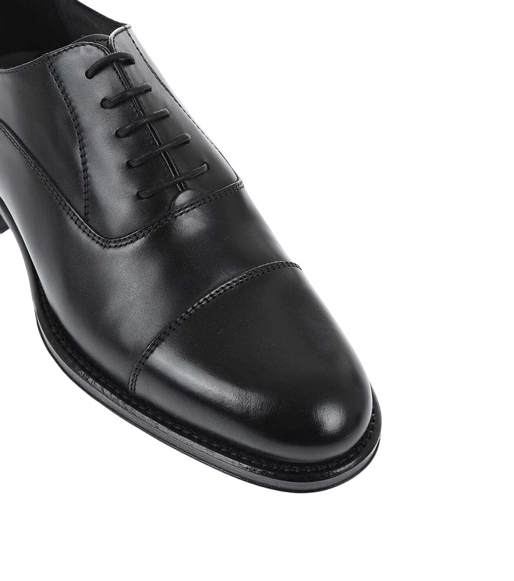 Black Classic Lace Ups Shoes 4