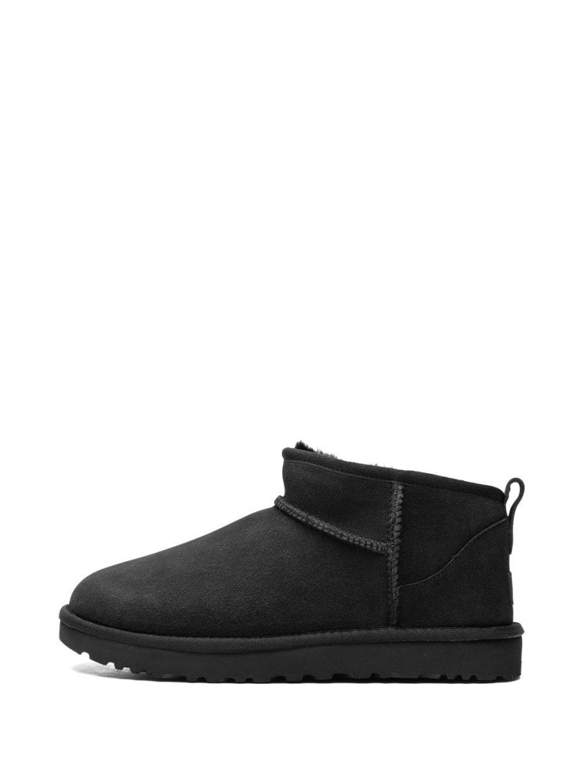 Black Classic Ultra Boots 3