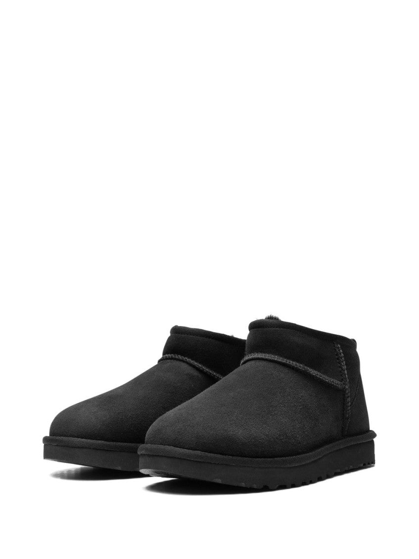 Black Classic Ultra Boots 4