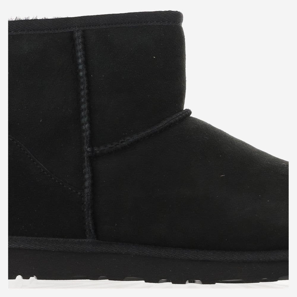 Black Classic Mini Boots 5