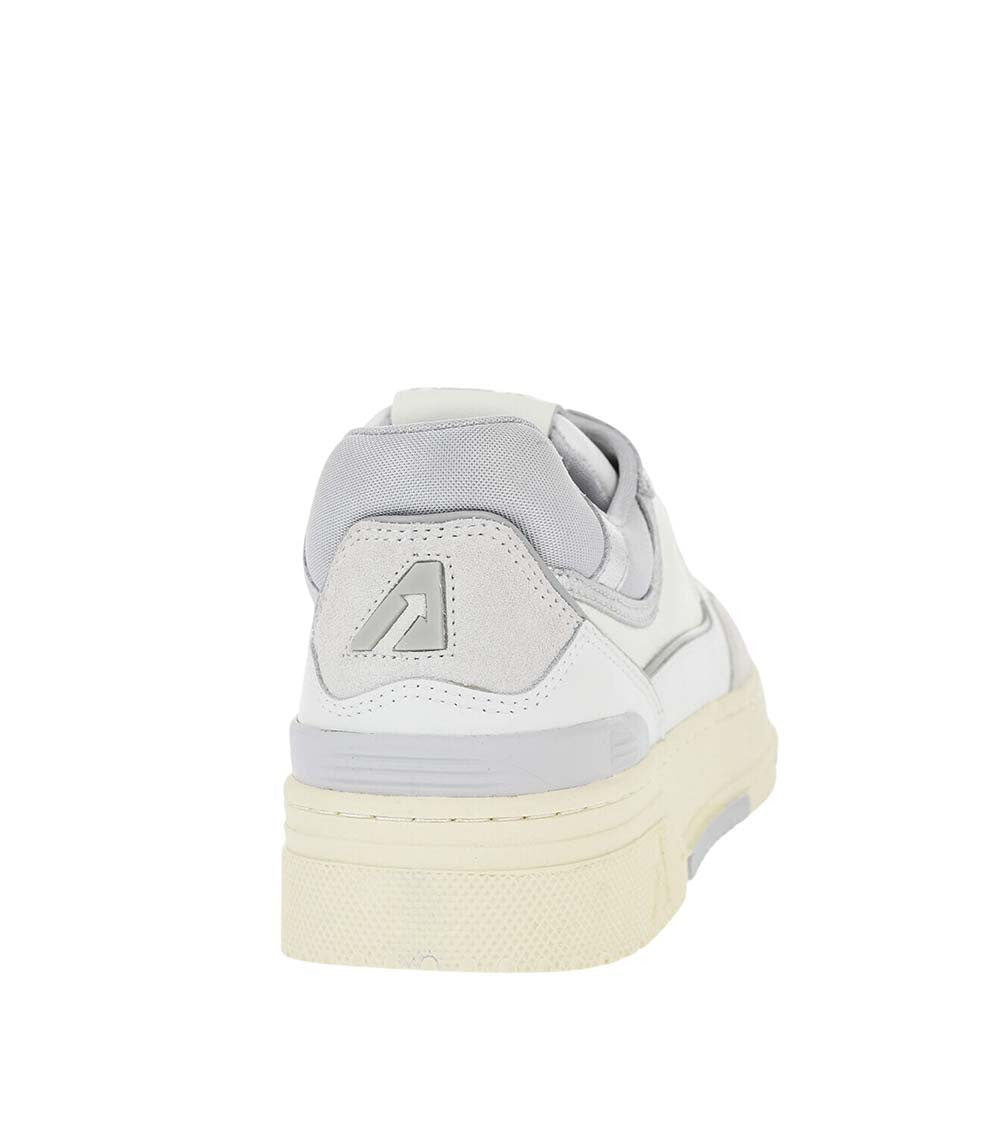 White Logo Sneakers 2