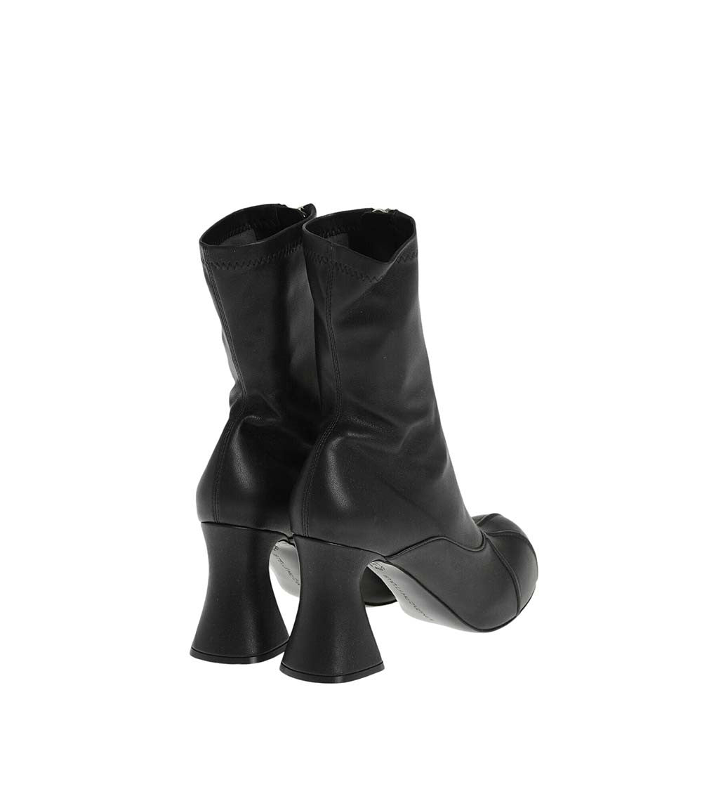 Black Zipper Boots 3