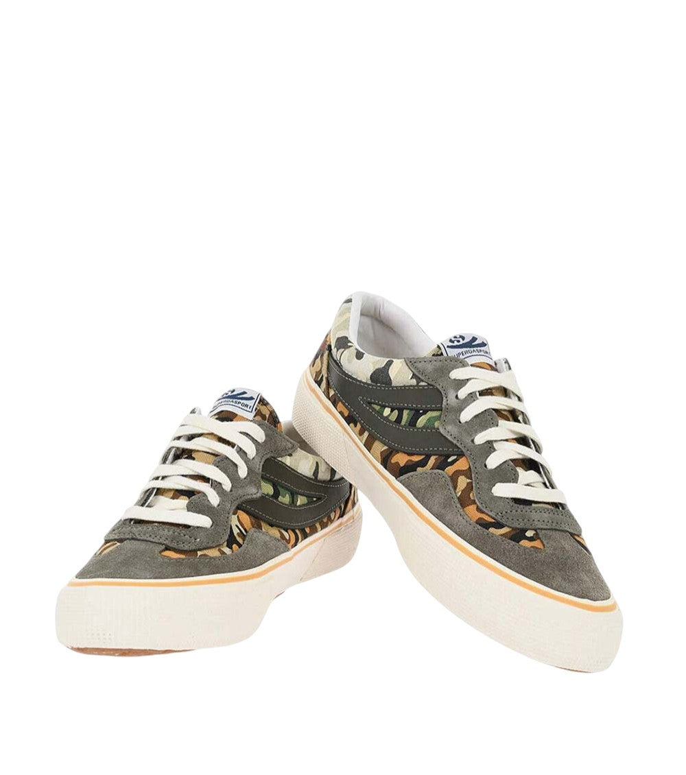 Camo Low-Top Sneakers 2