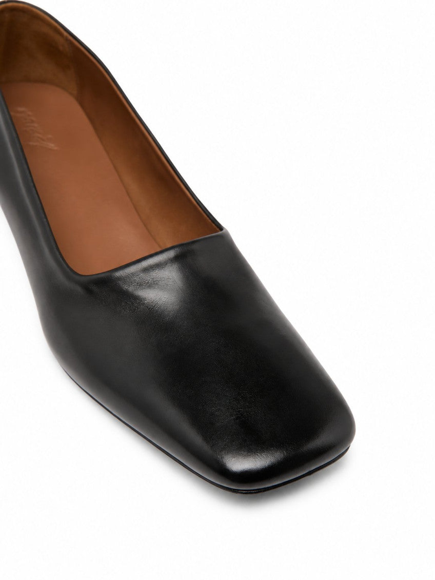 Black Leather Decollete Pumps 3