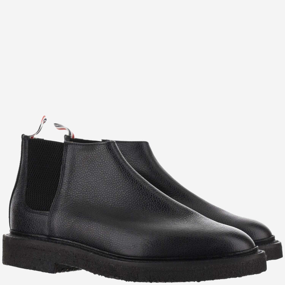 Black Solid Chelsea Boots 3