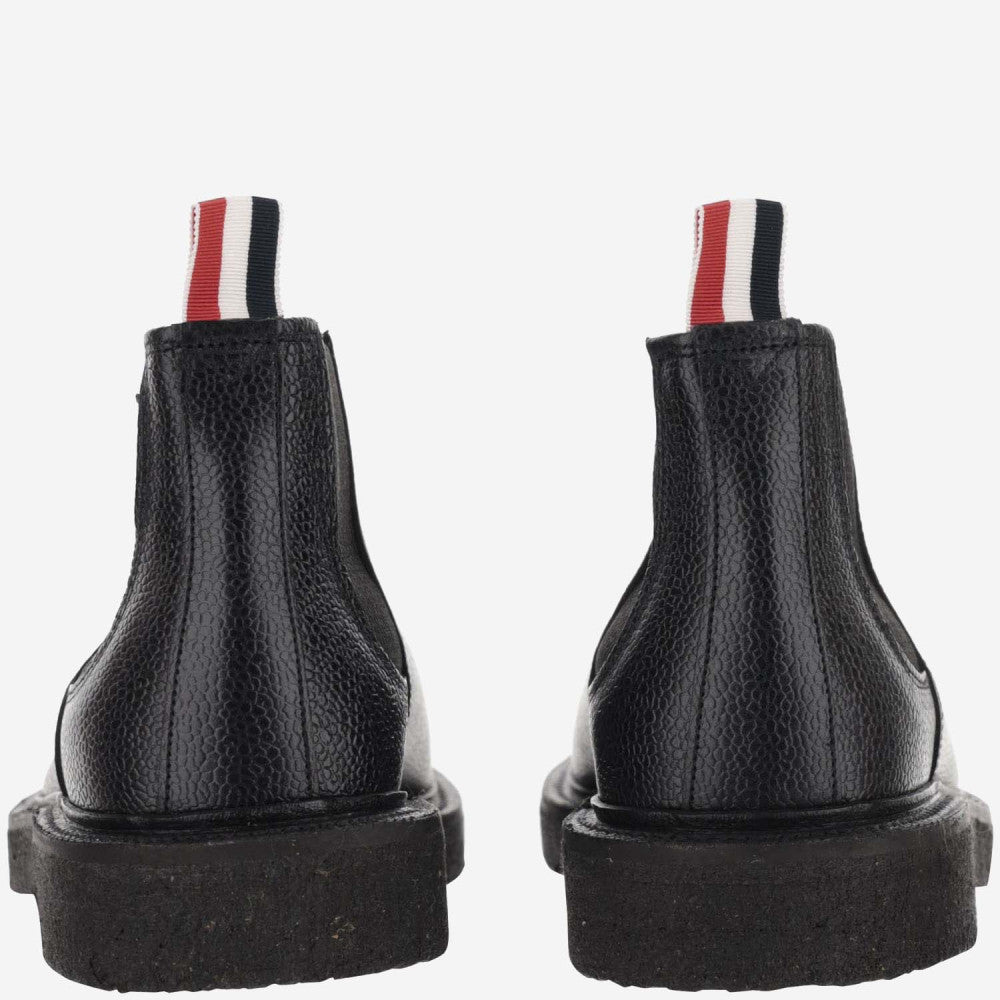 Black Solid Chelsea Boots 4