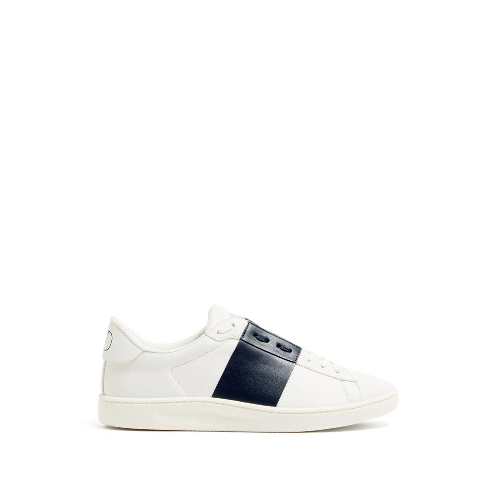 White Logo Sneakers 1