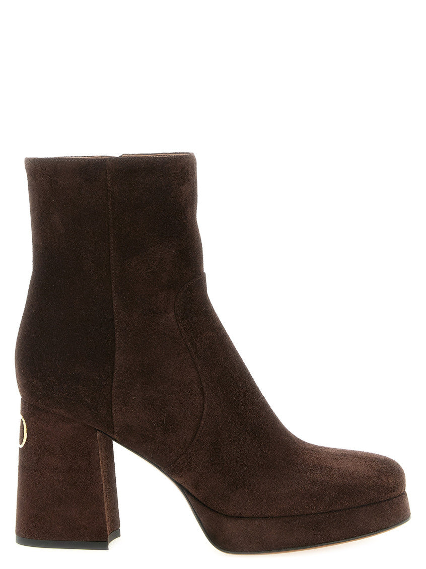 Brown Solid Fawcette Boots 1