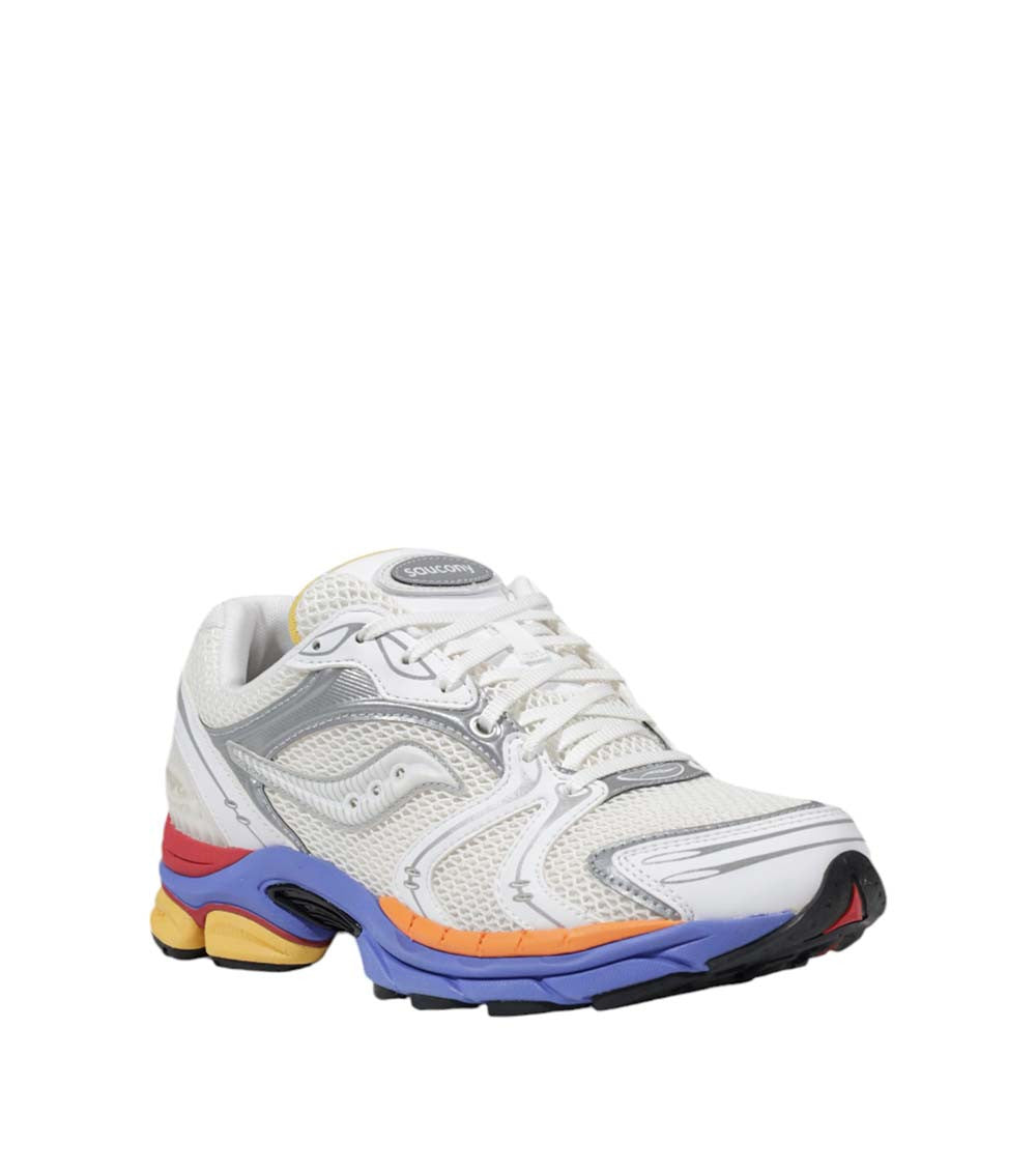 White Progrid Triumph-4 Sneakers 2