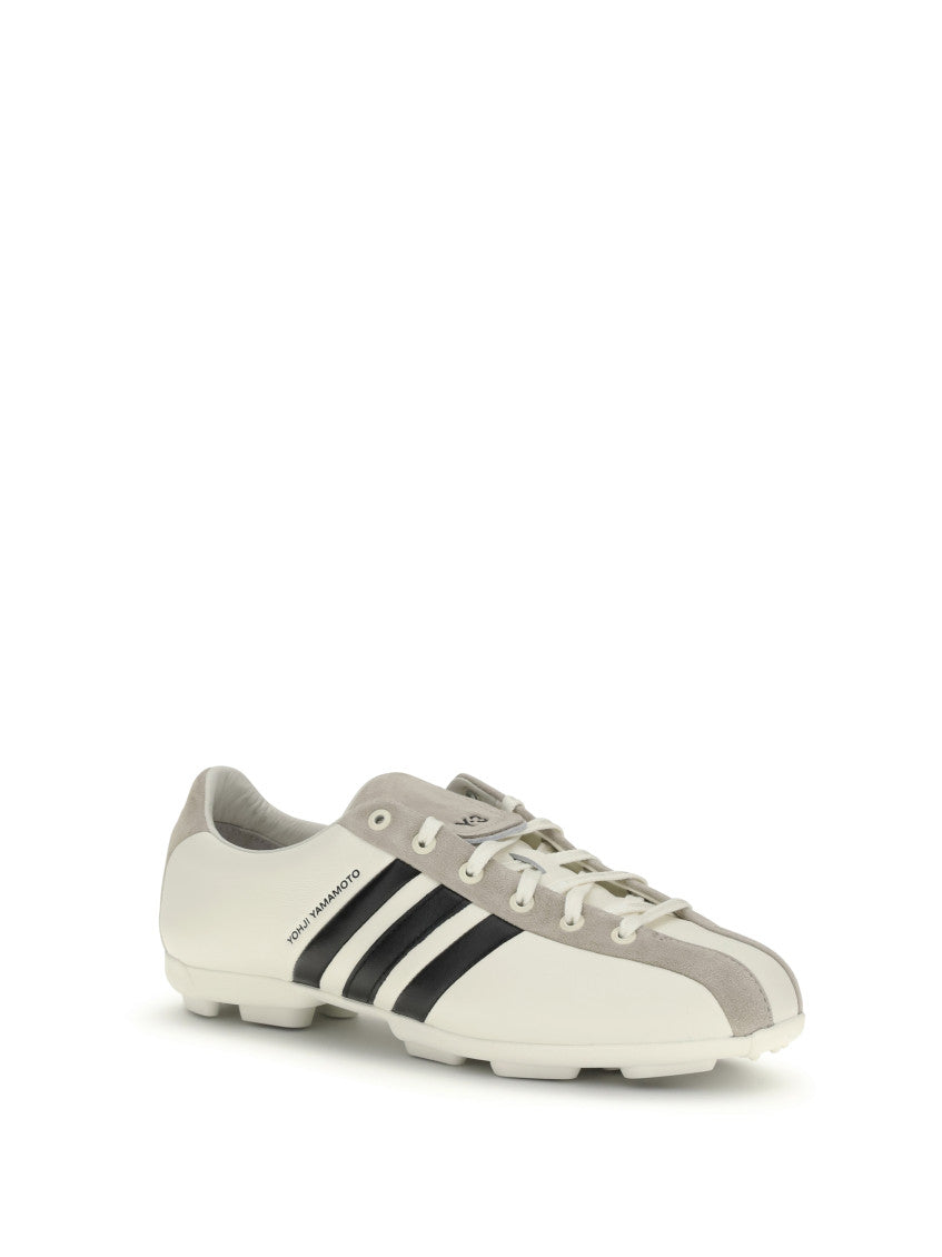 White Field Sneakers 2