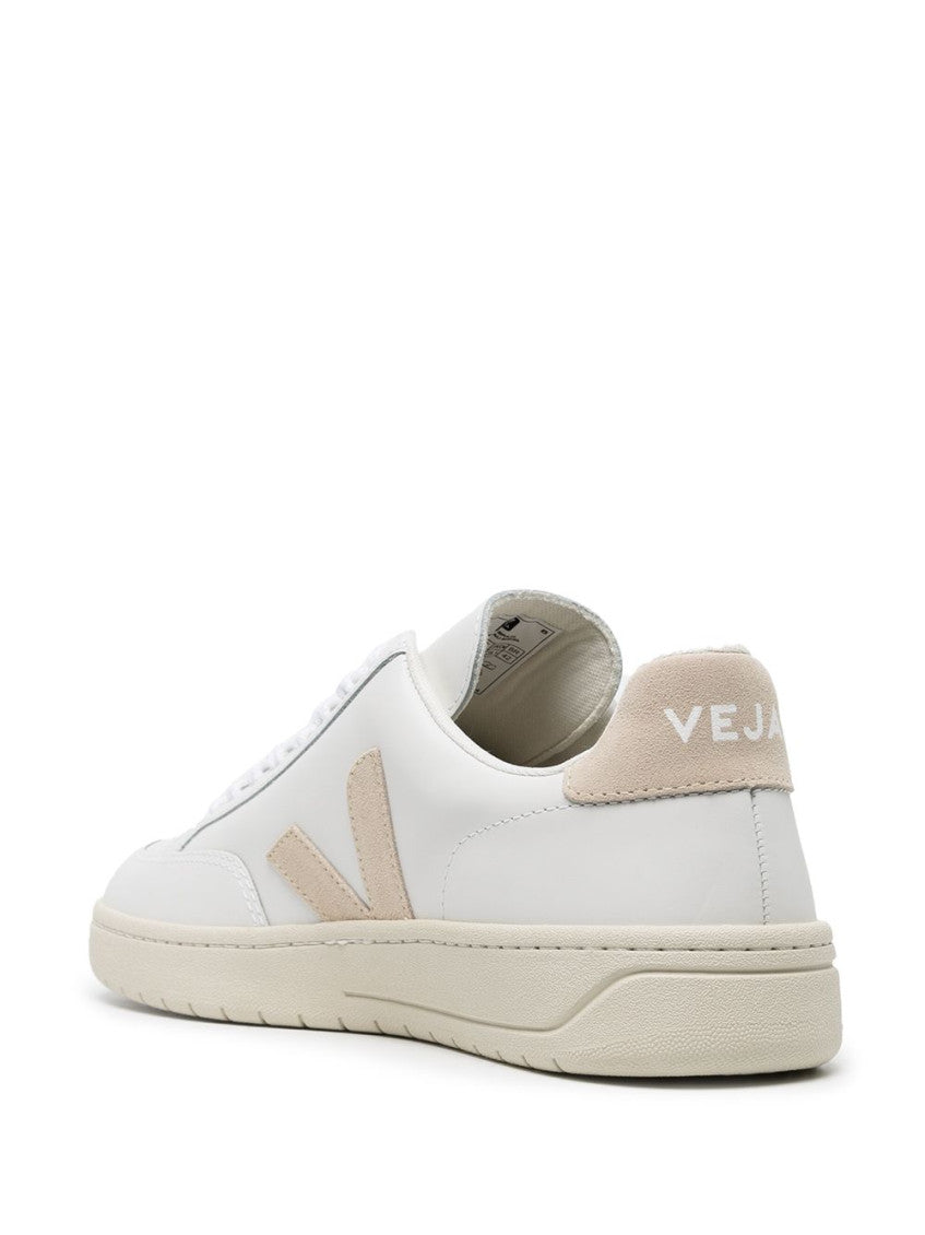White Logo Sneakers 3