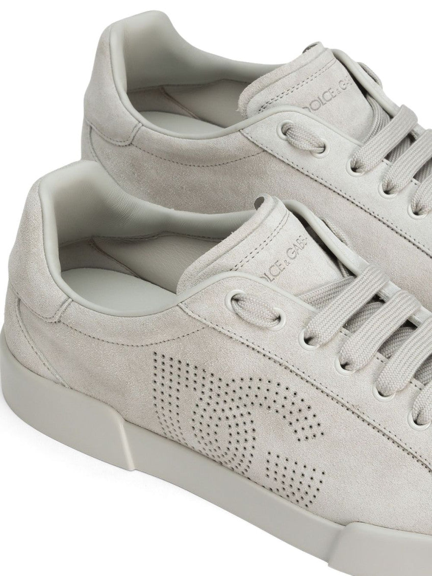 White Logo Sneakers 2