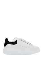 White Black Low Top Sneakers 1