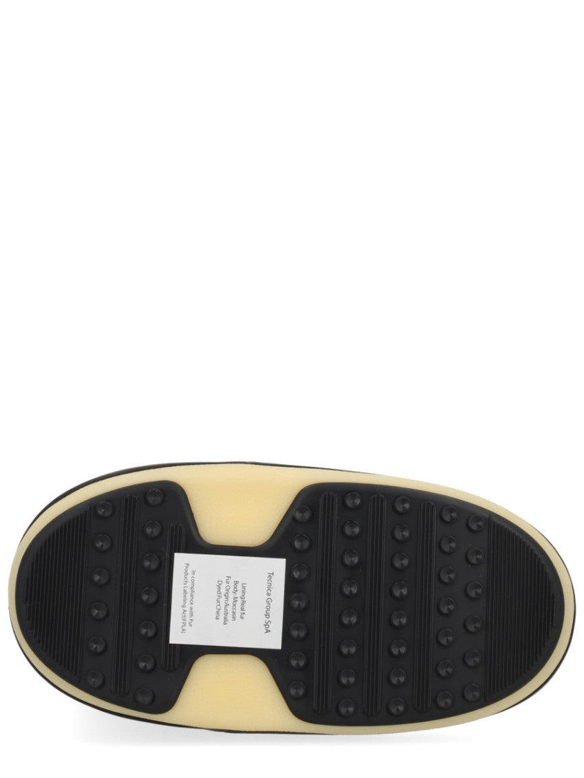 Black Solid Igloo Boots 5