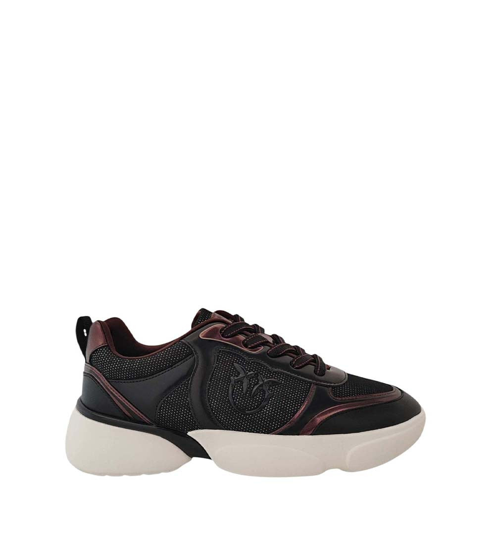 Black Lace-up Snekers 1