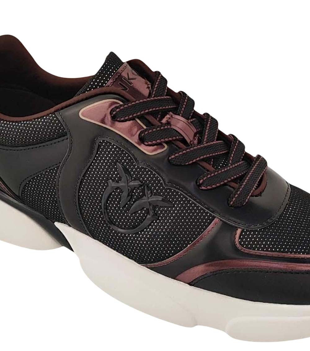 Black Lace-up Snekers 3