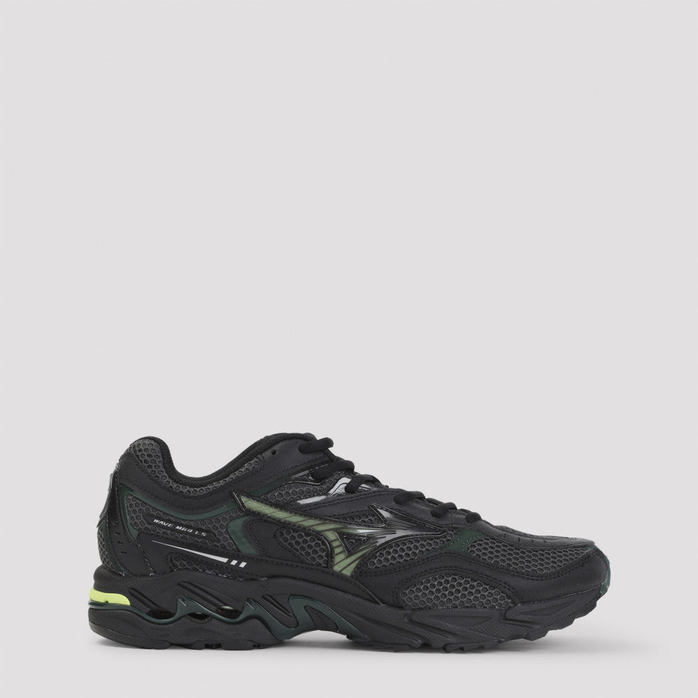 Black Wave Mustang Sneakers 2