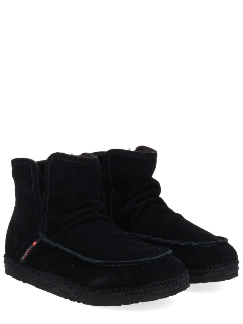 Black Slip-on Boots 2