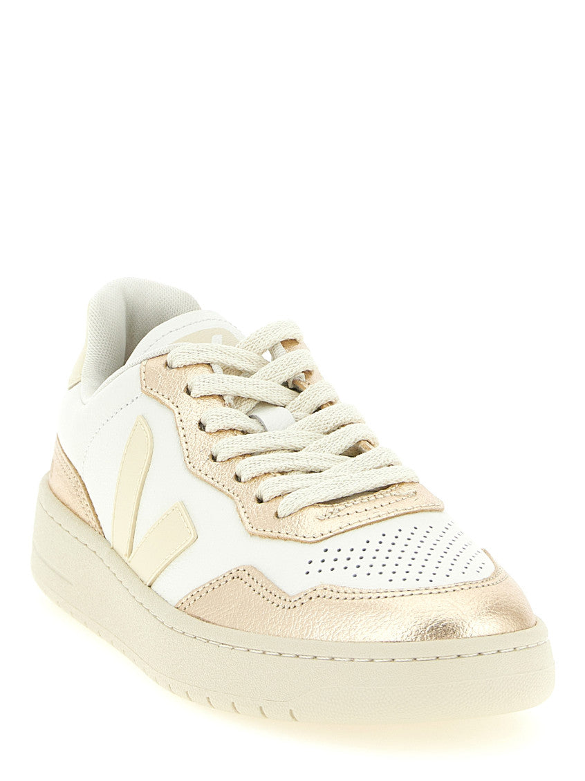 White Logo Sneakers 2
