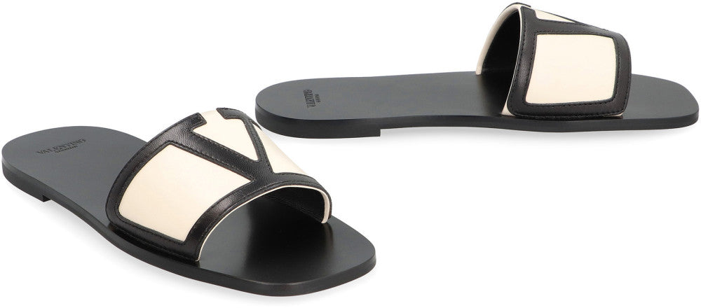 Black Color Block Flat 3