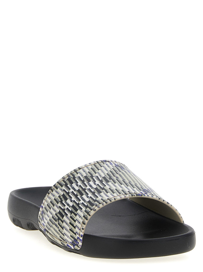 BlackWhite Check Slides 2