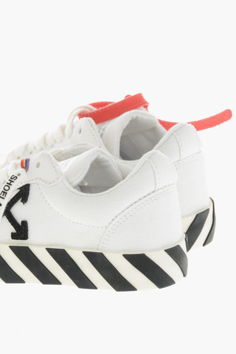 Boys White Low-Top Sneakers 3