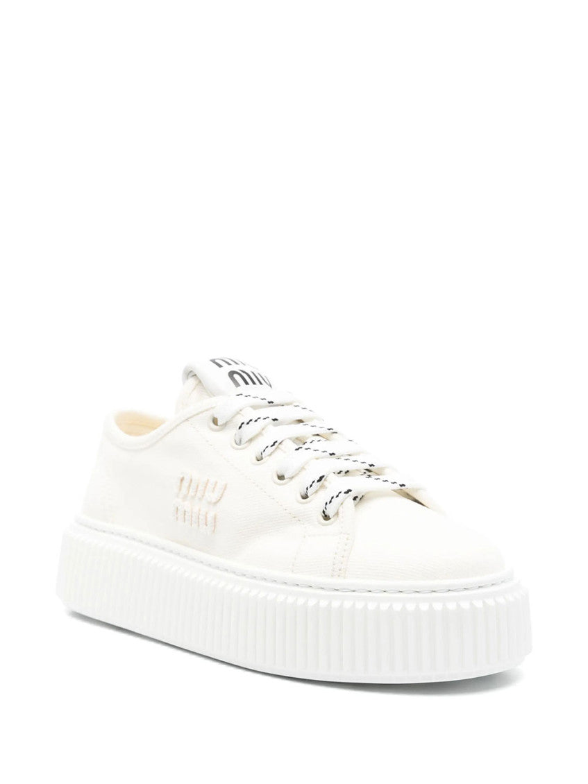 White Logo Sneakers 2
