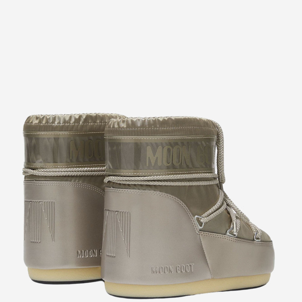 Golden Logo Boots 3