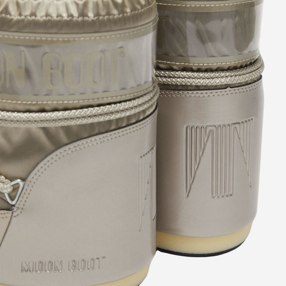 Golden Logo Boots 4