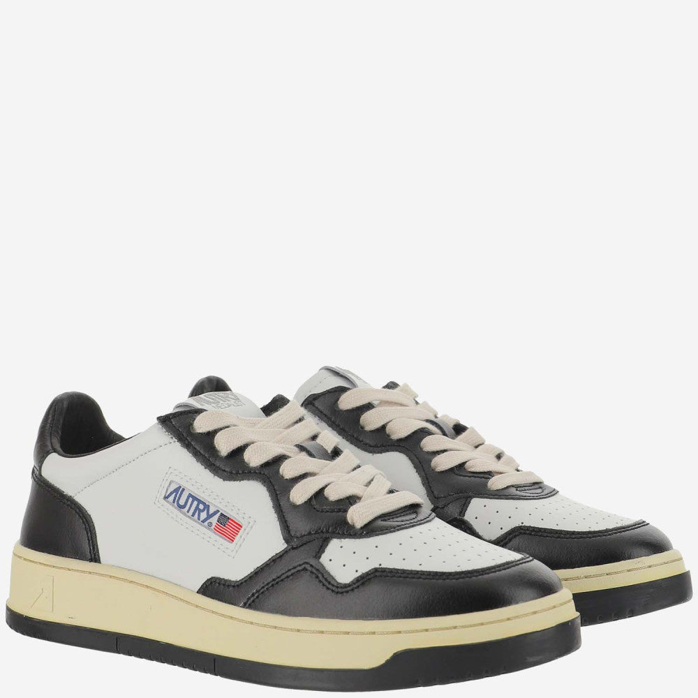 Black White Side Logo Sneakers 3