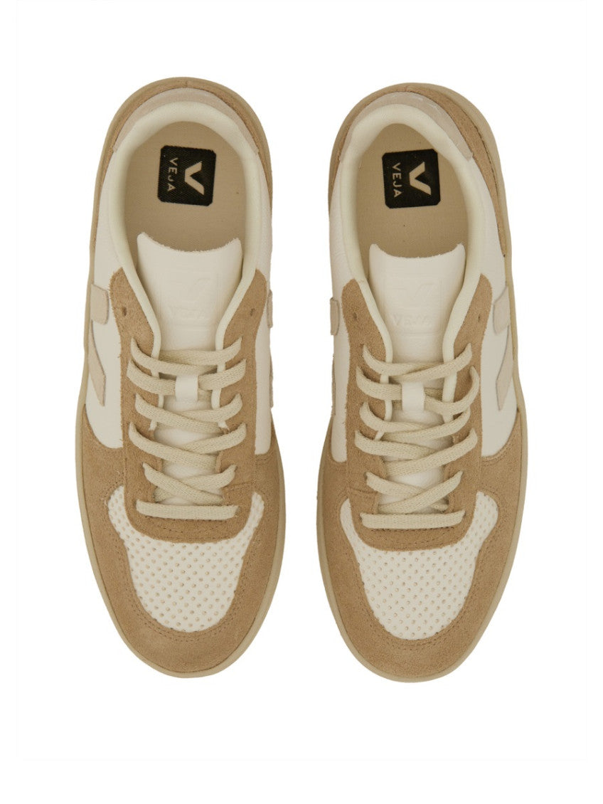 White Logo Sneakers 6
